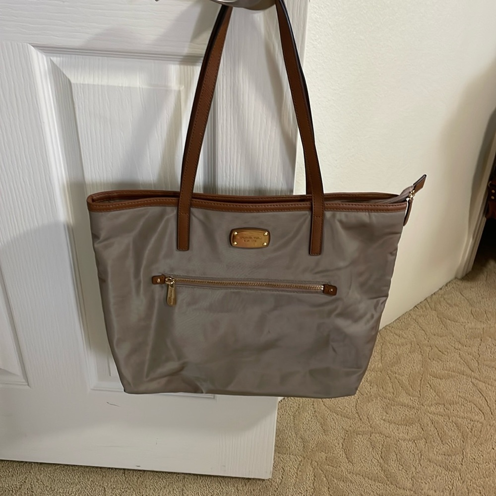 Michael Kors tote